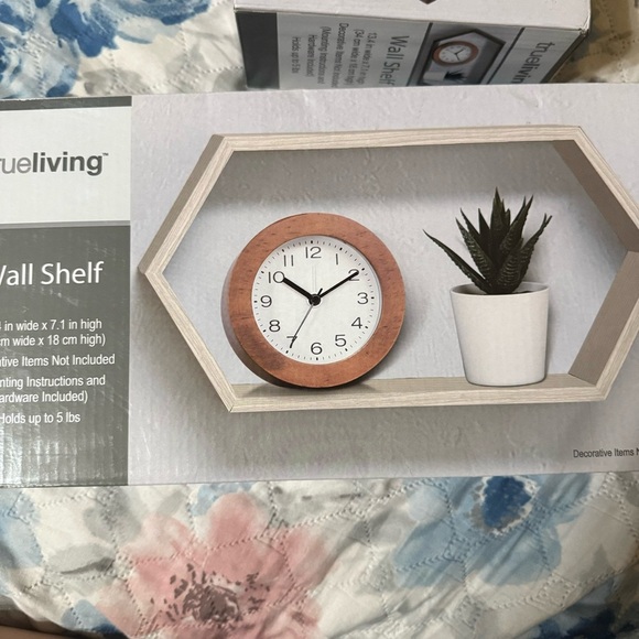 Hexagonal Wall Shelf Off White - Picture 1 of 3